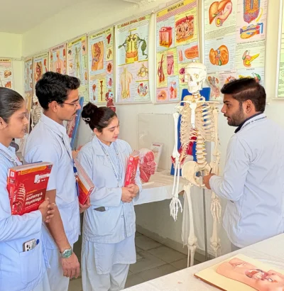 Nursing students in hospital practical training